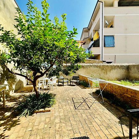 Gemelli House - City Center トロペーア エクステリア 写真